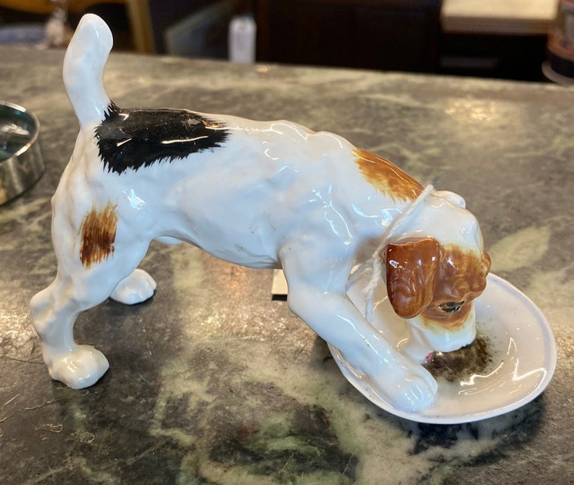 ROYAL DOULTON FEEDING DOG