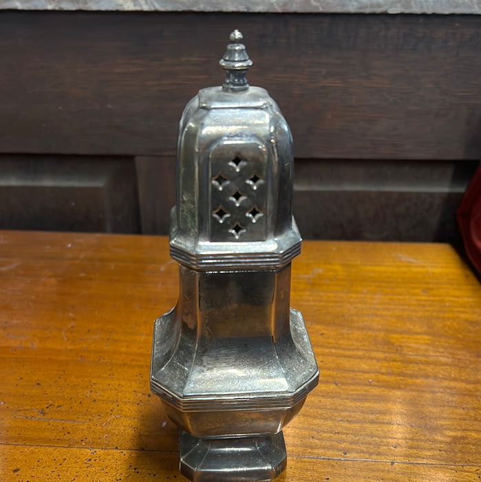 VINTAGE SILVERPLATE SUGAR SHAKER