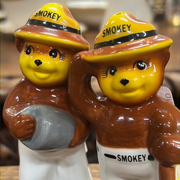 PAIR OF SMOKEY BEAR SALT AND PEPPER SHAKERS