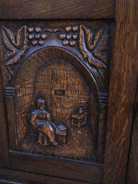 SPANISH BAROUE OAK BAR CABINET