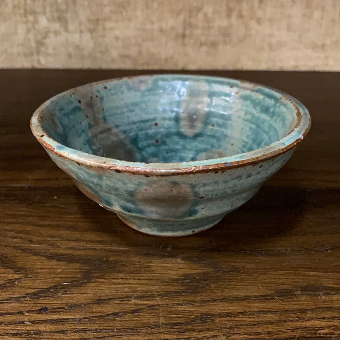 SMALL GREEN AND BROWN STUDIO POTTERY BOWL