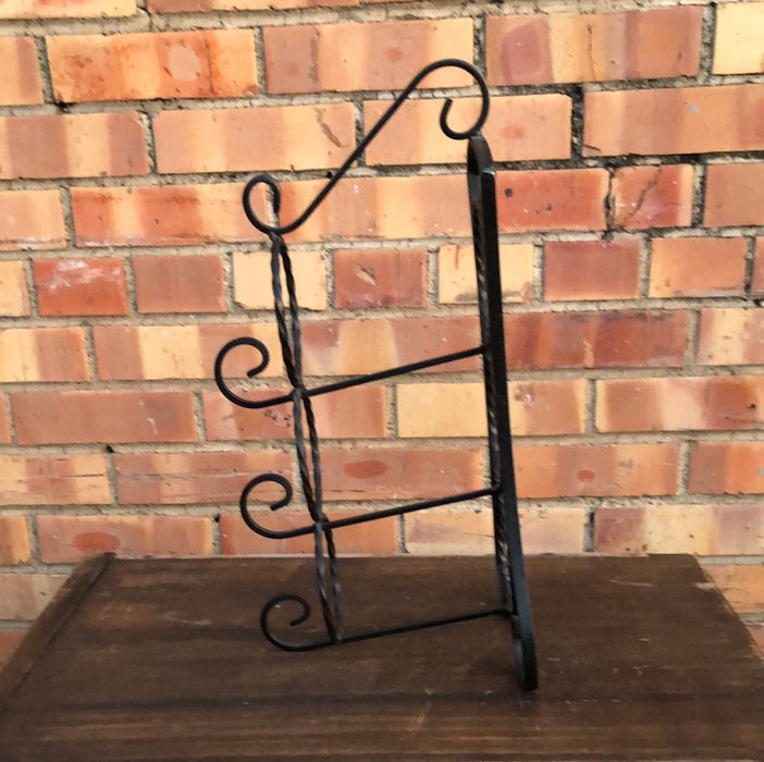 SMALL 3 BOTTLE IRON WINE RACK