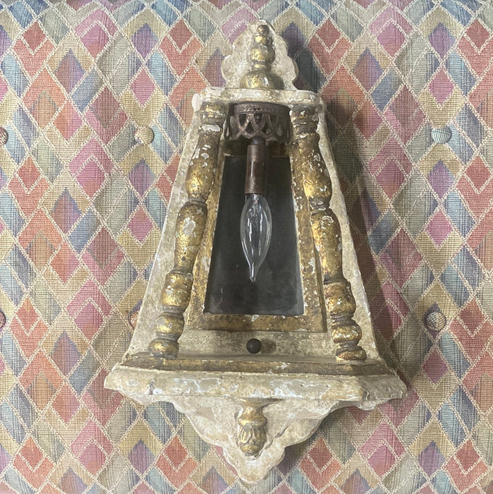 VENETIAN PAINTED AND MIRRORED WALL SCONCE
