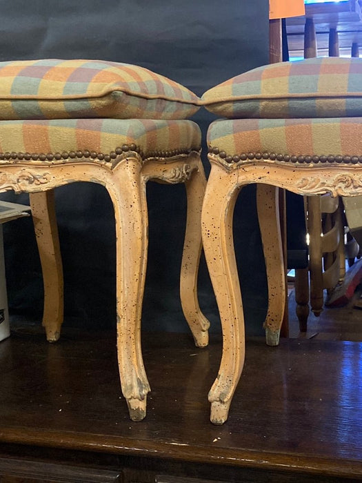 ITALIAN MATCHING PAIR OF UPHOLSTERED OTTOMANS