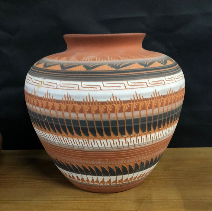 SIGNED AMERICAN INDIAN HAND PAINTED TERRA COTTA VASE