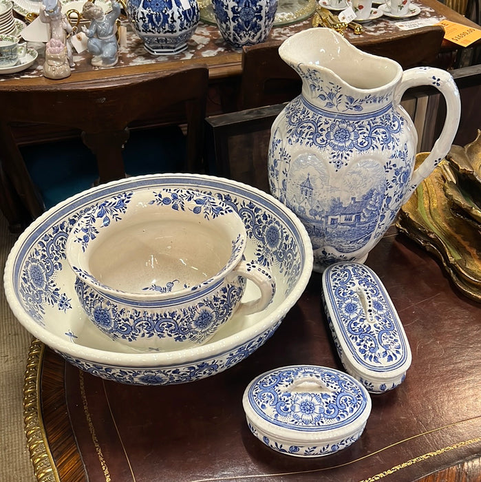 5 PIECE BLUE AND WHITE TRANSFERWARE BATH SET