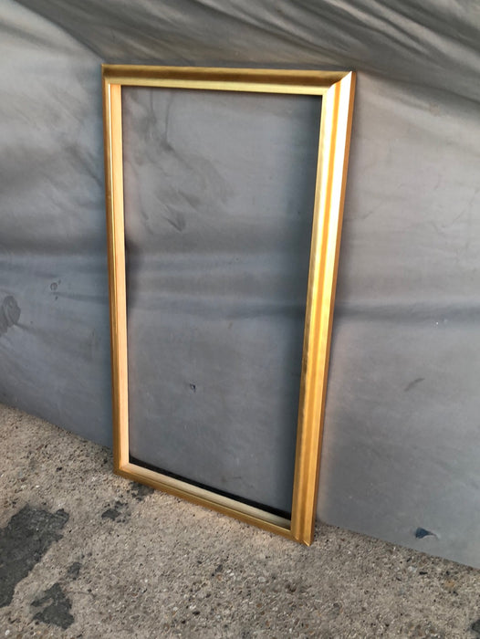 SIMPLE VERTICAL BRIGHT GOLD FRAME