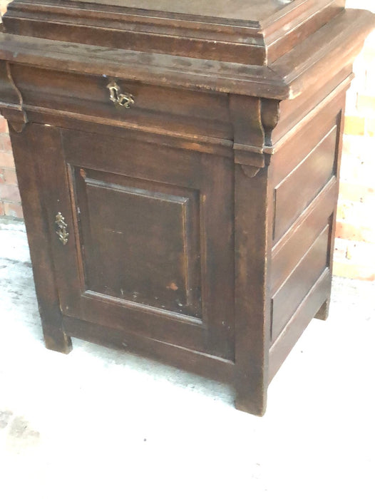 OAK BOOK PRESS