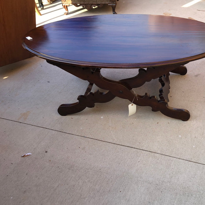 LARGE OVAL COFFEE TABLE WITH X FORM BASE