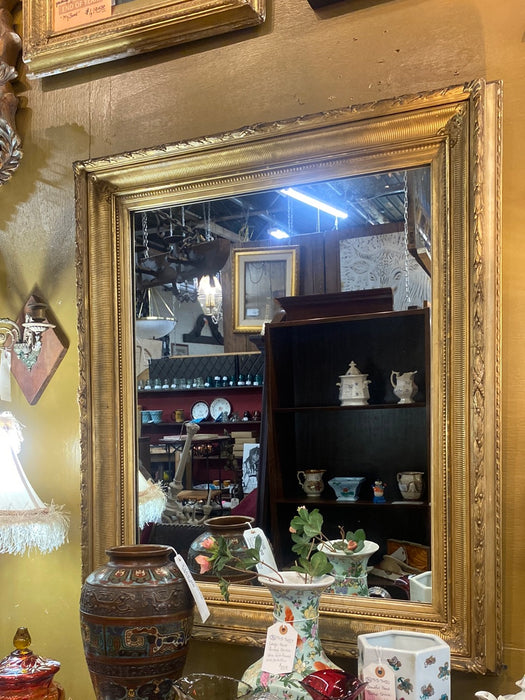 GOLD MIRROR WITH ORNATE FRAME