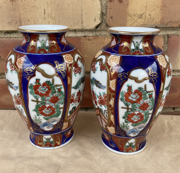 PAIR OF IMARI VASES