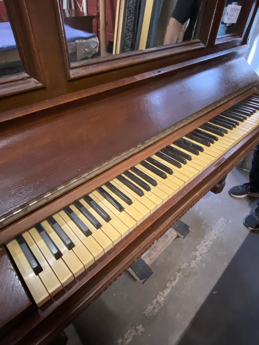 1886 JAMES AND HOLMSTROM UPRIGHT OAK PIANO