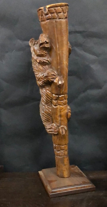 CARVED BLACK FOREST CLIMBING BEAR