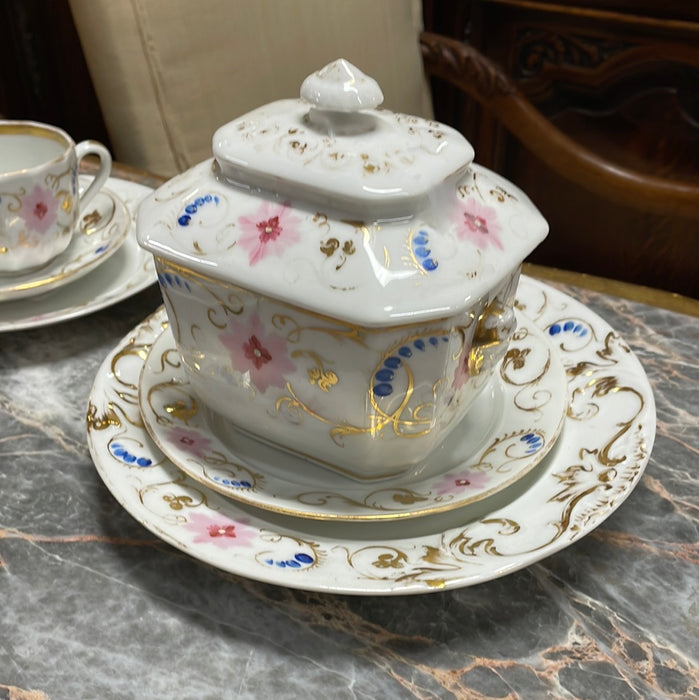 OLD PARIS TEA SET WITH 18 PIECES