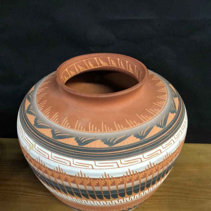SIGNED AMERICAN INDIAN HAND PAINTED TERRA COTTA VASE