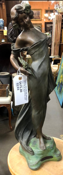 LARGE SPELTER ART NOUVEAU STATUE OF BEAUTIFUL LADY