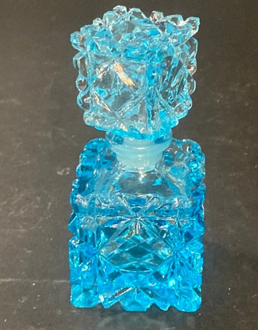 SMALL BLUE SQUARE PERFUME