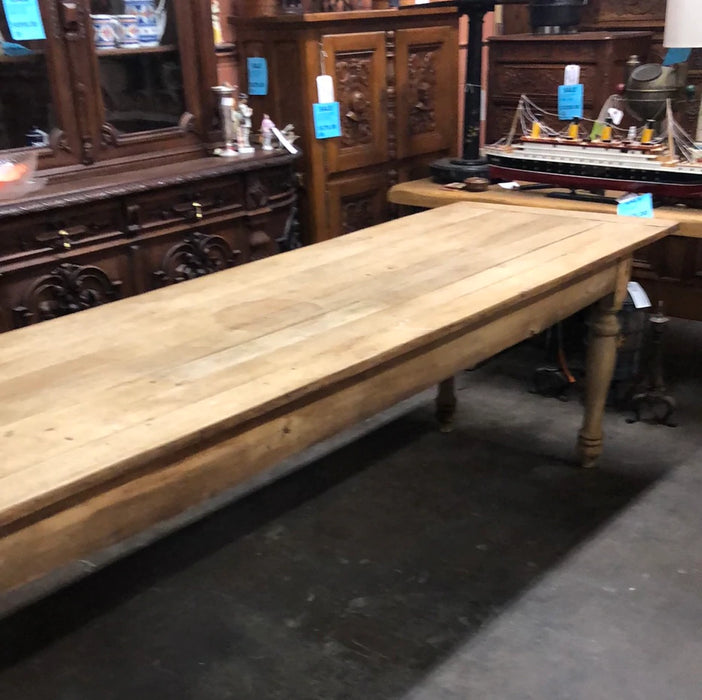 LONG OAK FARMHOUSE TABLE