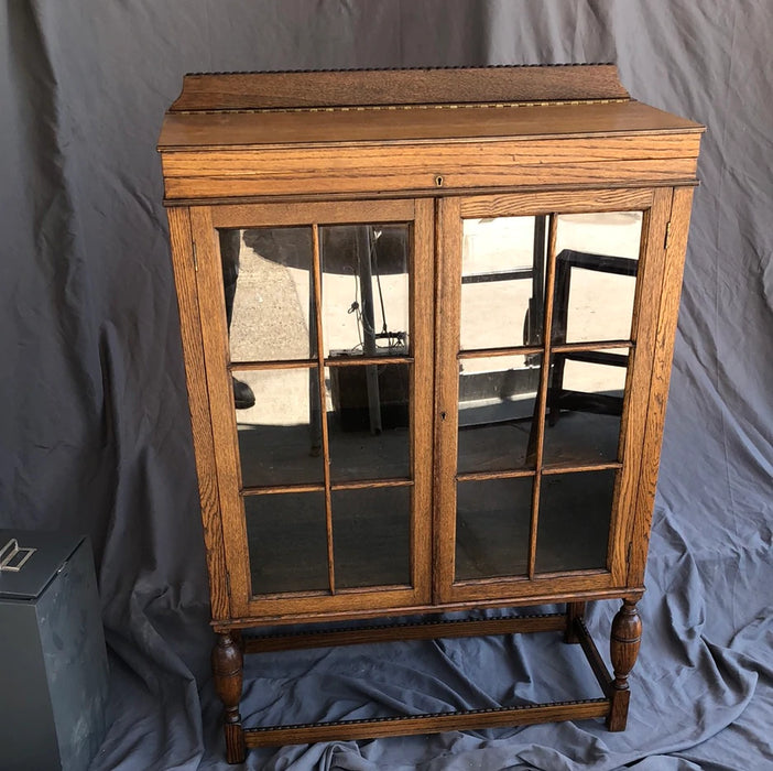 ENGLISH OAK 2 DOOR BOOKCASE WITH SECRET