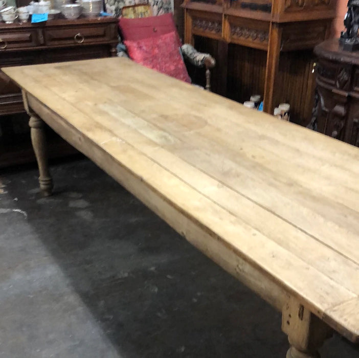 LONG OAK FARMHOUSE TABLE