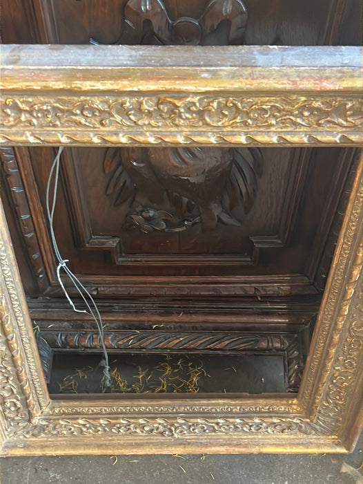 ORNATE GILT FRAME
