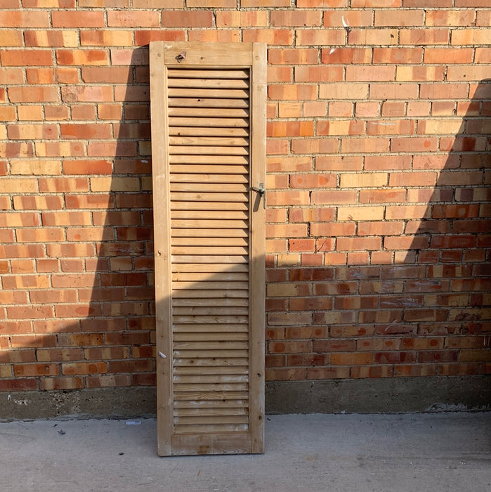 SINGLE RAW PINE SHUTTER