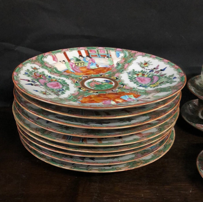 SET OF TWELVE ROSE FAMILLE DINNER PLATES