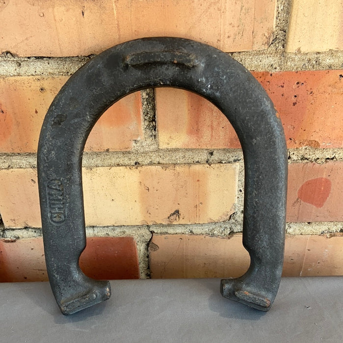 HORSE SHOE