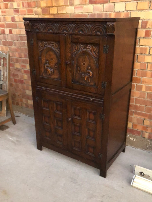 SPANISH BAROUE OAK BAR CABINET