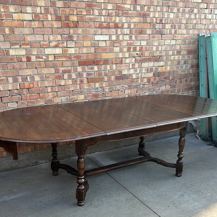 Rustic Oval Table OAK RUSTIC OVAL DINING TABLE WITH LEAVES — Lots of Furniture