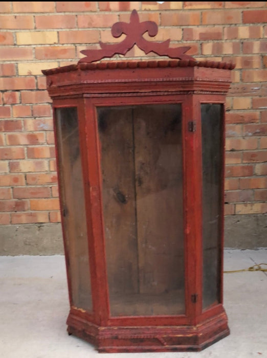 RED SOUTH AMERICAN RELIQUARY