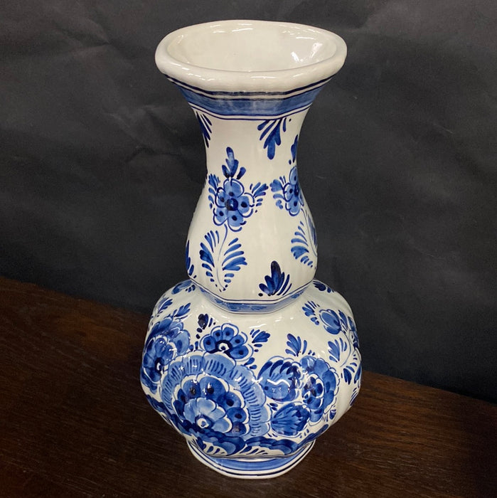 PAIR OF BULBOUS FLORAL DELFT VASES