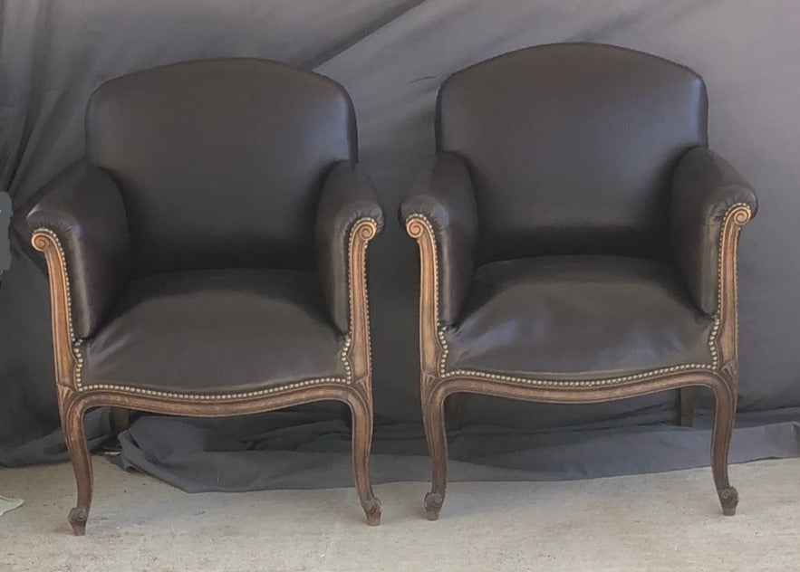 PAIR OF LOUIS XV STYLE LEATHER CLUB CHAIRS