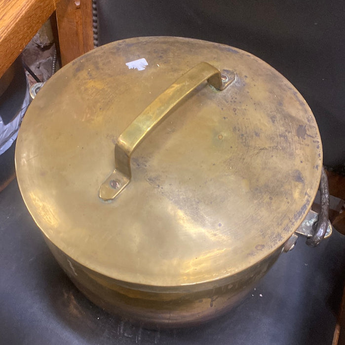 LARGE LIDDED BRASS CANDY POT