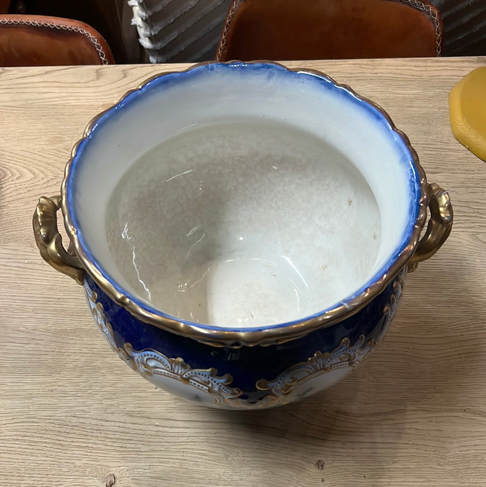 BLUE AND WHITE PORCELAIN LOW JARDINIERE