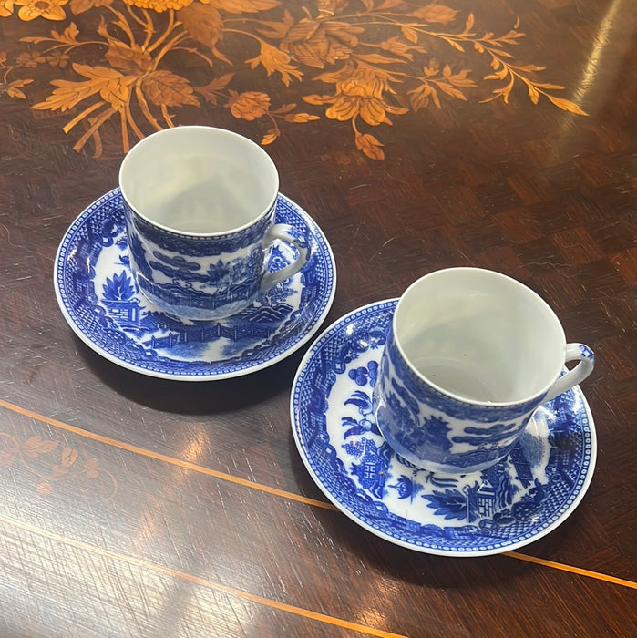 PAIR OF BLUE WILLOW CUPS AND SAUCERS