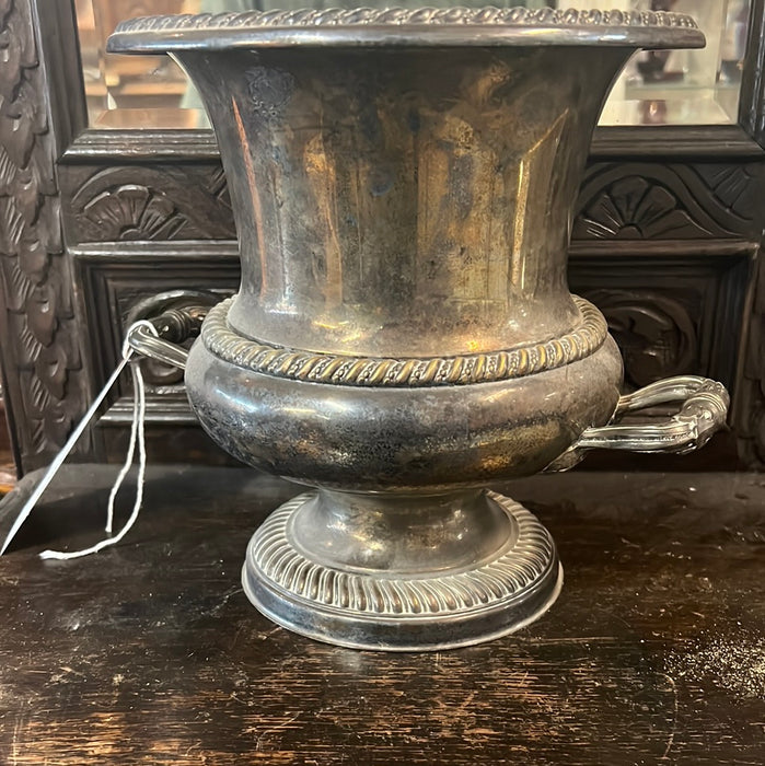 LARGE SILVERPLATE ICE BUCKET