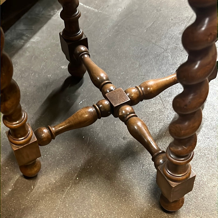 SMALL OCTAGON OAK BARLEY TWIST TABLE