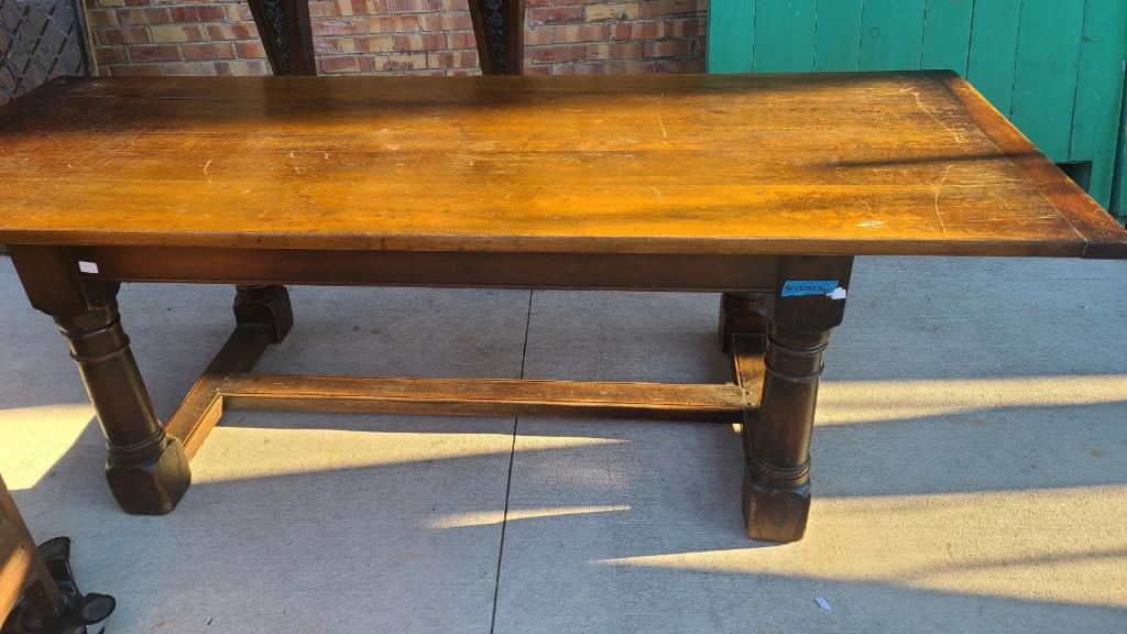 Sold LARGE TURNED OAK CYLINDER LEG DINING TABLE