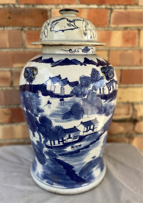 BLUE AND WHITE ASIAN LIDDED JAR