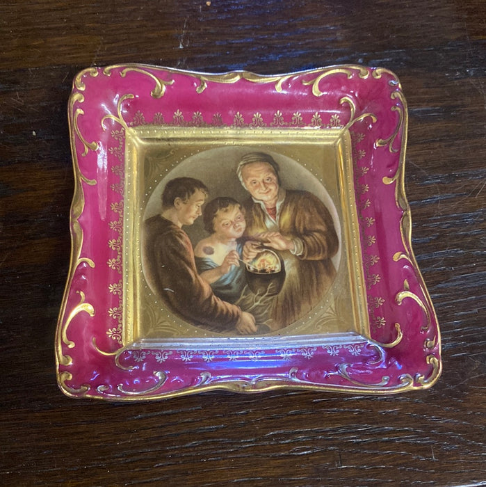 VIENNA BEEHIVE HAND PAINTED PORCELAIN DISH WITH GOLD