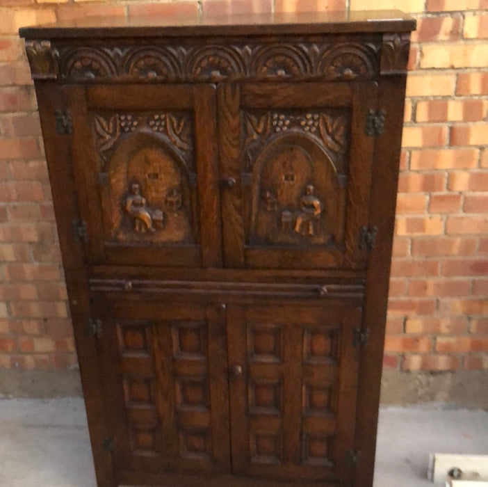 SPANISH BAROUE OAK BAR CABINET
