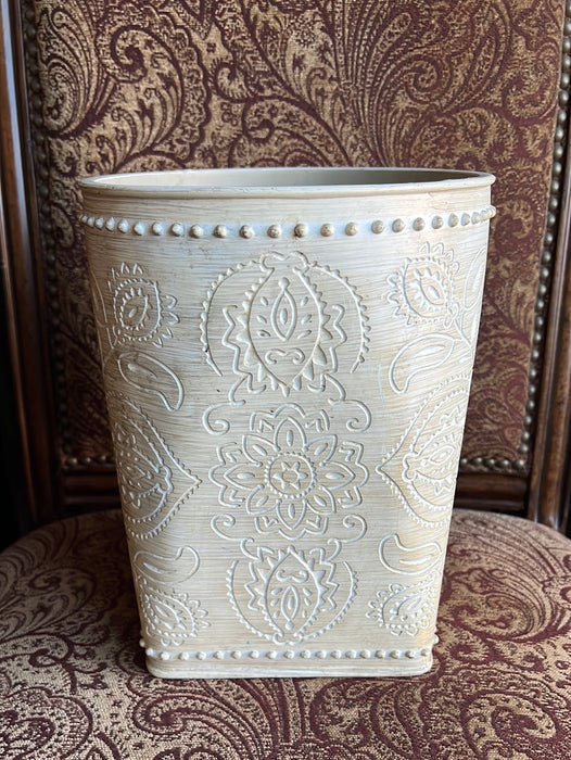 TERRA COTTA FLOWER POT - NOT OLD