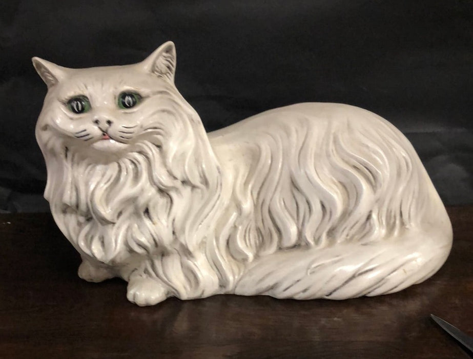 WHITE CERAMIC CAT