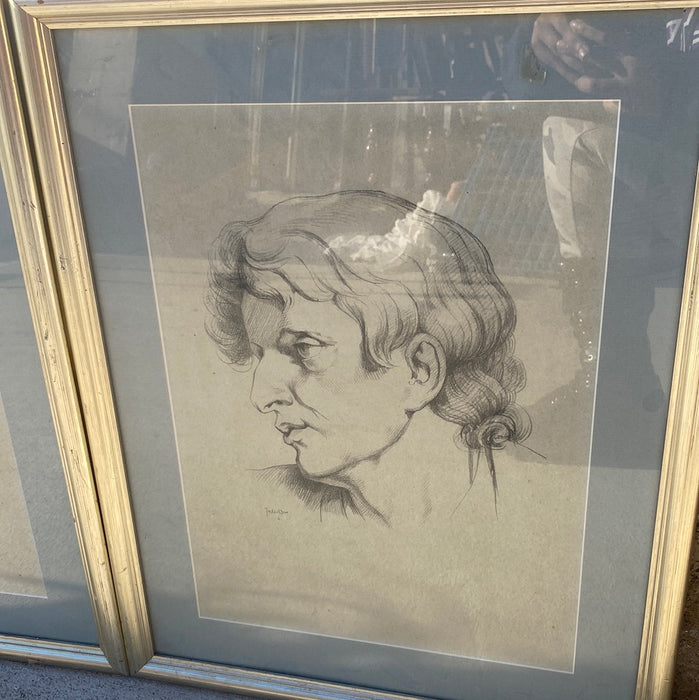 PAIR OF PORTRAIT PRINTS IN SILVER FRAMES