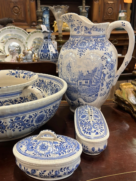 5 PIECE BLUE AND WHITE TRANSFERWARE BATH SET