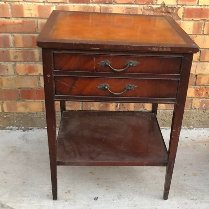 SMALL LEATHER TOP FEDERAL STYLE  STAND WITH DRAWERS