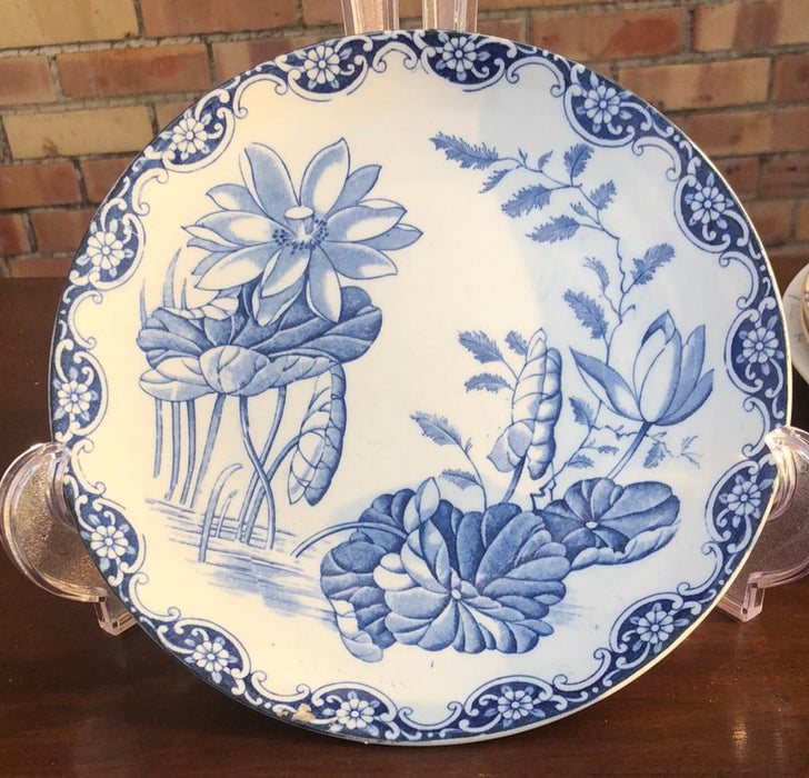 STANLEY POTTER BLUE AND WHITE LILY PLATE