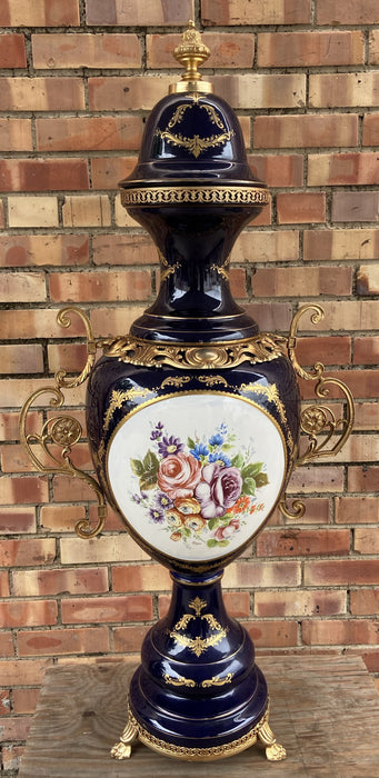 LARGE CHINESE FLORAL PORCELAIN URN WITH BRASS HANDLES