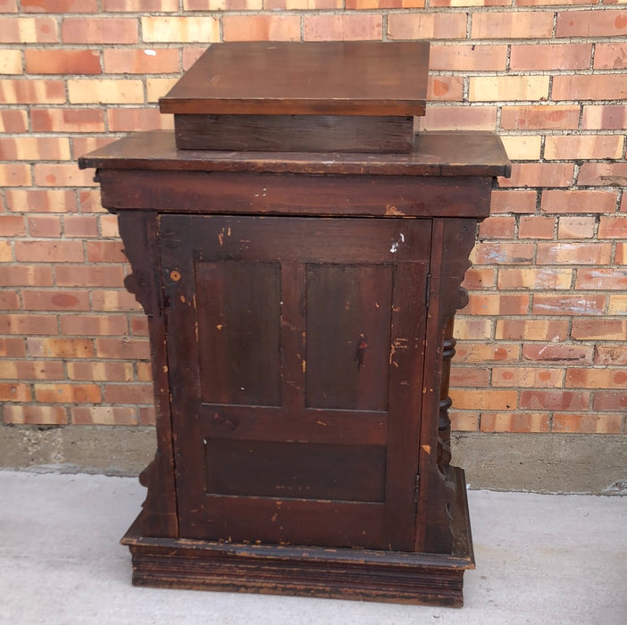 EARLY CHURCH LECTURN